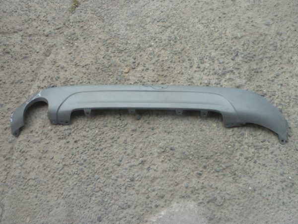 moldura bmw x1 f48 2016 2017 inferior de parachoq trasero - daños