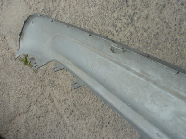 moldura bmw x1 f48 2016 2017 inferior de parachoq trasero - daños - Imagen 4