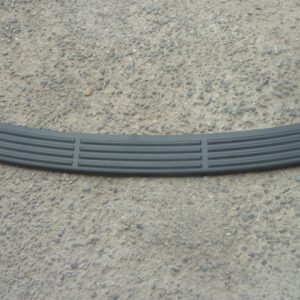 moldura kia carnival 2008 2013 superior parach trasero