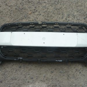 Rejilla de parachoque citroen c3 picasso 2015 2016 – daños