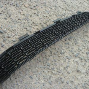 Rejilla de parachoque kia sorento 2014 2015 – daños