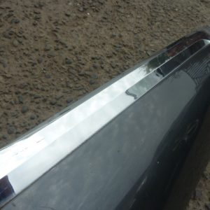 moldura vw touareg 2011 2018 puerta trasera chofer -.daños