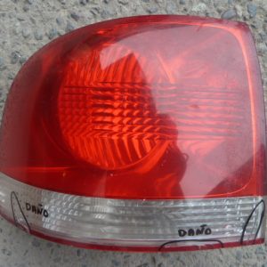 foco volkswagen touareg 2002 2006 trasero chofer – daños