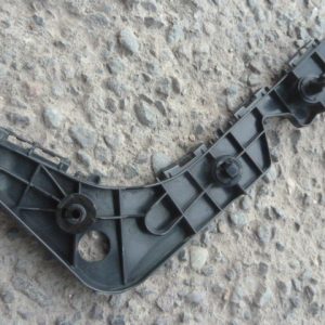 soporte mensula 4runner Sr5 2011 2013 delantera copiloto usado