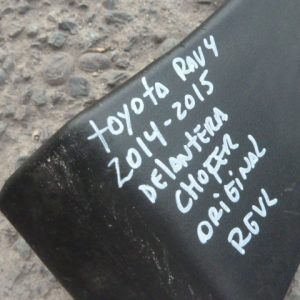 moldura toyota rav4 2014 2015 delantera chofer – daños