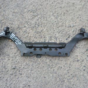 Mensula soporte mazda 3 2015 2017 inferior delantero daños