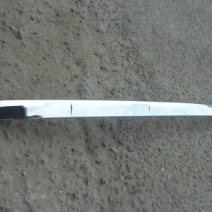 moldura cromada pathfinder r52 2014 2015 parachoque trasero daños