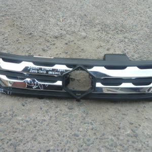 Mascara Suzuki Vitara 2017 2018 ( varios daños )