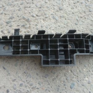 Mensula soporte tivoli 2016 2021 delantera chofer – daños