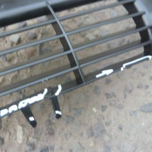 rejilla de mascara peugeot 206 1998 2004 – daños