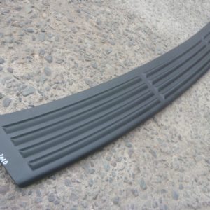 moldura carnival 2007 2013 superior de parachoque trasero