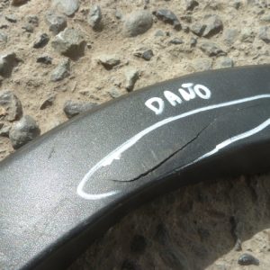 moldura groove 2019 2023 tapabarro delantera chofer daños