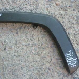 moldura toyota rav4 2020 2024 de tapabarro trasera chofer daños