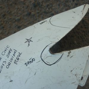 tapabarro honda civic 2013 2014 delantero copiloto varios daños