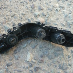 Mensula soporte grand cherokee 2015 2020 delantero chofer