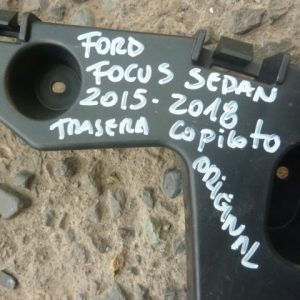 Mensula soporte ford focus 2015 2018 trasera copiloto