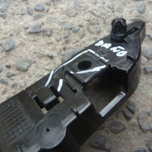 Mensula soporte peugeot 3008 5008 2019 del Lh (fto refere) daños