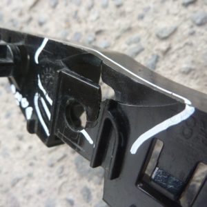 Mensula soporte peugeot 3008 5008 2019 del Rh (fto refere) daños