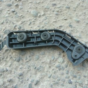 Mensula soporte guia chevrolet tracker 2014 2015 trasera chofer