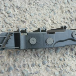 Mensula soporte chevrolet spin 2016 bajo foco trasero chofer