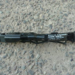 soporte mensula guia toyota 4runner 2006 2008 delantera copiloto