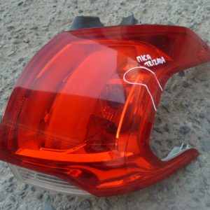 foco peugeot 2008 2013 2016 halogeno trasero copiloto – daños