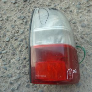 foco l200 2004 2005 2006 trasero copiloto – alternativo daños