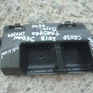 Mensula soporte cruze sedan 2018 2021 bajo foco trasero chofer