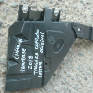 Mensula soporte chevrolet traverse 2018 lateral tras copiloto