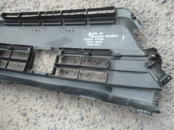 moldura rejilla de parachoque suzuki vitara 2020 2021 2022 2023 - Imagen 4