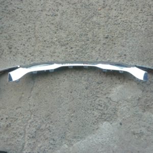 moldura mb gls 220 w253 2015 2017 inferior parach trasero daños