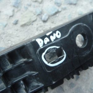 Mensula soporte chevrolet n400 2021 2024 delant copiloto daño