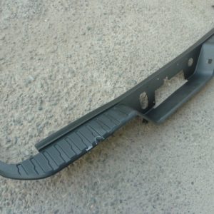 moldura silverado 2020 2021 de parachoque trasero – daños