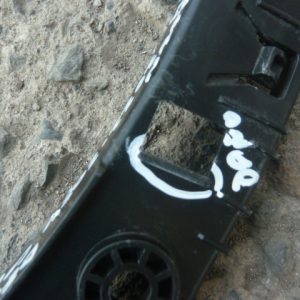 Mensula soporte citroen c4 2022 2024 delant copiloto quebrada