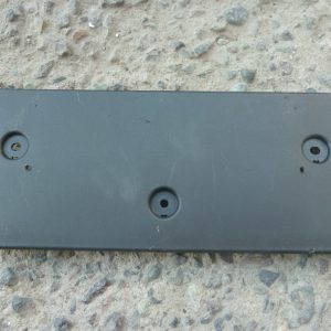 moldura porta patente hyundai tucson 2023 2024 daños