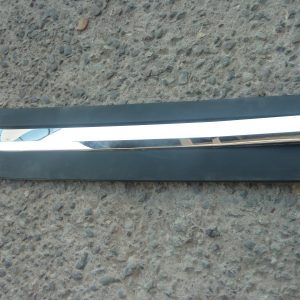 moldura ford territory 2020 2022 de puerta trasera copiloto daños