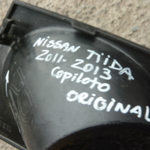 moldura tapa bisel parachoque nissan tiida 2011 2013 copiloto