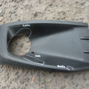 moldura tapa bisel neblinero volkswagen saveiro 2015 copiloto daños