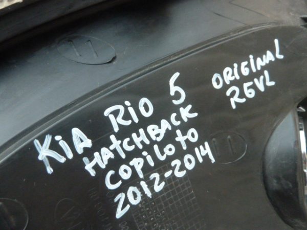moldura tapa bisel neblinero kia rio 5 2012 2014 copiloto daños - Imagen 5