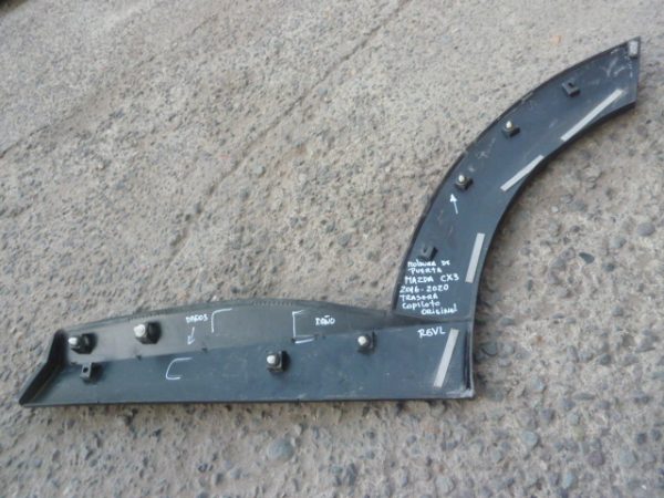 moldura mazda cx3 2016 2020 puerta trasera copiloto daños - Imagen 9