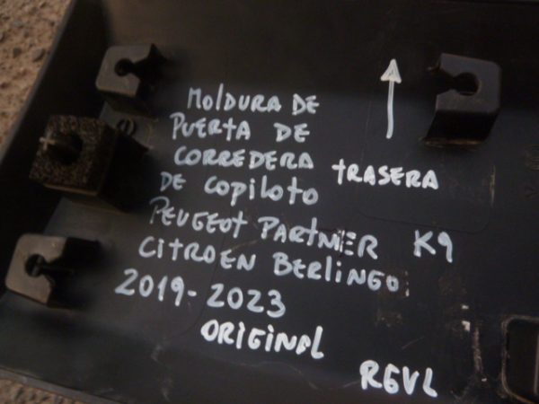 moldura partner k9 2019 2023 corredera tras copiloto daños - Imagen 2