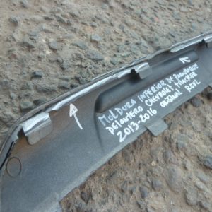 moldura tracker 2013 2016 inferior parachoque delantero daños