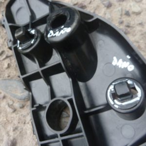 soporte mensula yaris 2019 2020 delantera chofer daños