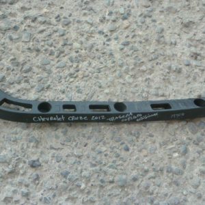 Mensula soporte cruze sedan 2013 lateral trasera copiloto