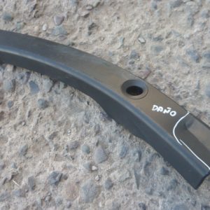 moldura territory platinium 2021 2023 parachoque delant copiloto daños