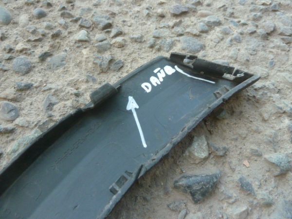 moldura seat arona 2021 2023 parach delantera copiloto daños - Imagen 8