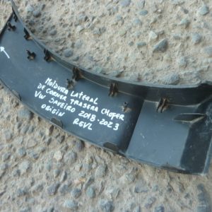 moldura volkswagen saveiro 2018 lateral trasera chofer