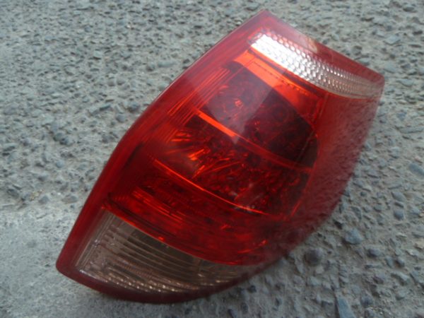 Foco toyota rav4 2007 2008 halogeno/leds trasero copiloto - Imagen 4