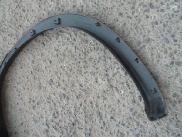 Moldura mitsubishi outlander 2023 2024 costado trasero copiloto - Imagen 3