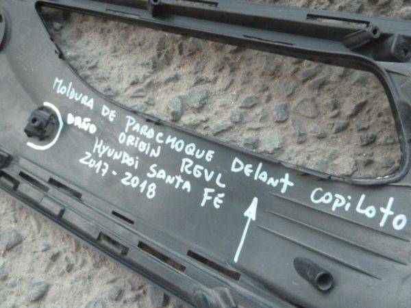 Moldura bisel neblinero parach santa fe 2017 2018 copiloto daños - Imagen 5